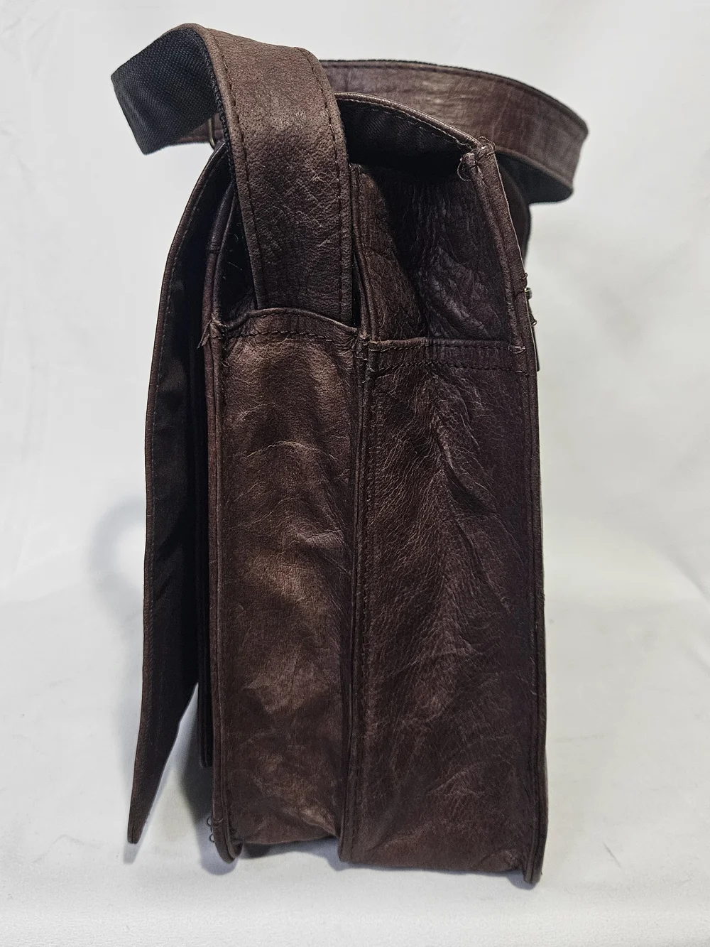 Wilsons Leather M. Julian 1990s Messenger Bag Mens Large Brown Crossbody Laptop